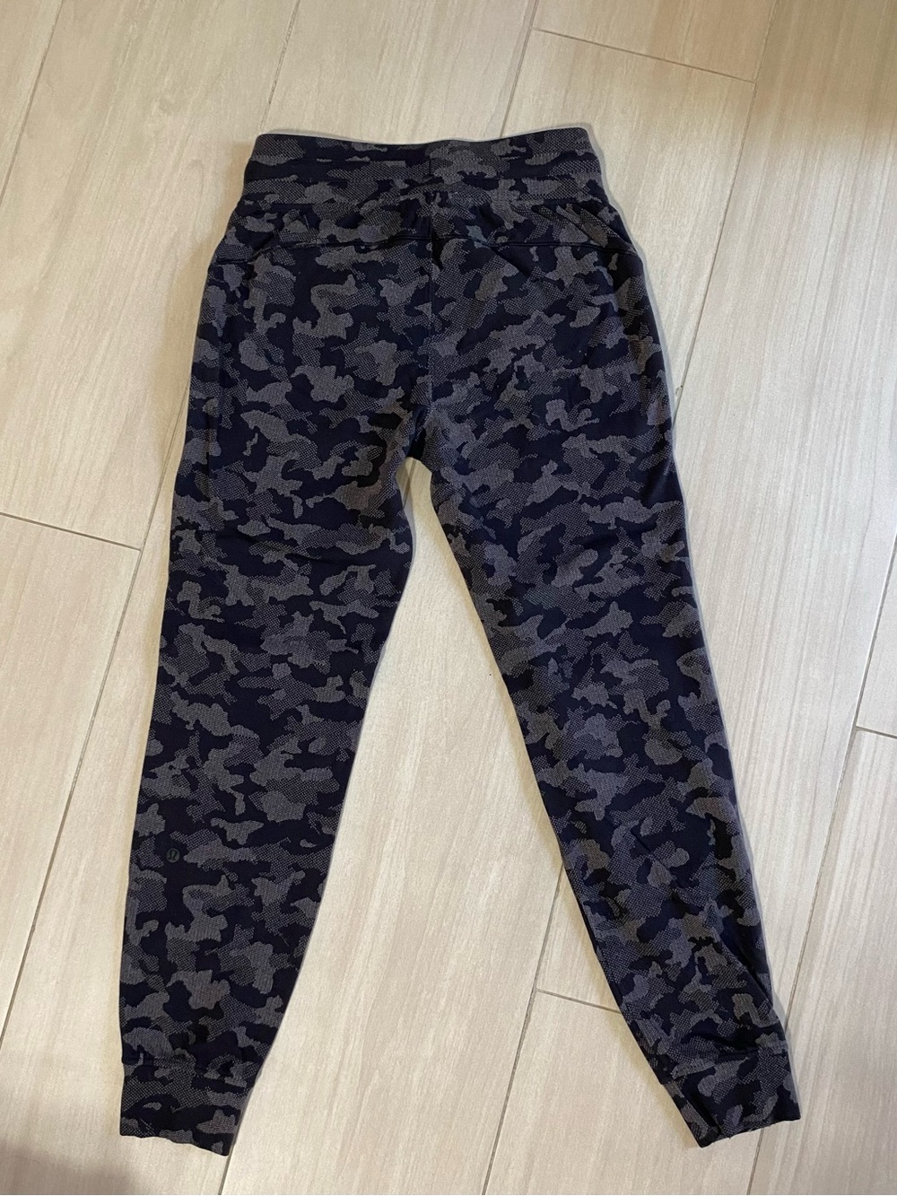 lululemon athletica Black & Gray Camo Jogger Pants